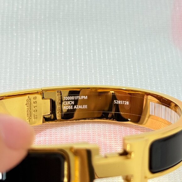 Hermes Clic H Black Enamel Gold Plated Bracelet - Picture 3 of 8